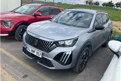 49 - 2023 Peugeot 2008 1.5 BlueHDI Allure 