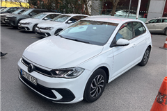 61 - 2022 Volkswagen Polo 1.0 TSI Life 