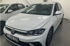 49 - 2022 Volkswagen Polo 1.0 TSI Life 