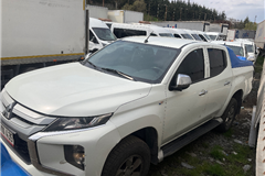 3 - 2021 Mitsubishi L 200 4x4 Storm 2.2
