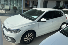 47 - 2022 Volkswagen Polo 1.0 TSI Life 