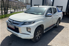 28 - 2021 Mitsubishi L 200 4x4 Storm 