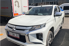 76 - 2021 Mitsubishi L 200 4x4 Storm 2.2