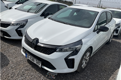 24 - 2023 Renault Clio 1.0 TCe Equilibre 