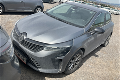 9 - 2024 Renault Clio 1.0 TCe EVOLUTION  