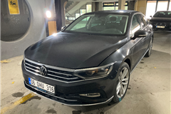 10 - 2022 Volkswagen Passat 1.5 TSI Elegance 