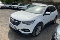 27 - 2020 Opel Grandland X 1.2 Enjoy 