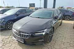 15 - 2020 Opel Insignia 
