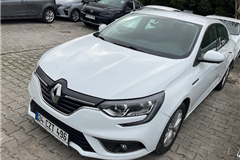 56 - 2020 Renault Megane 1.5 Blue DCI Touch 