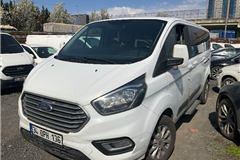 13 - 2020 Ford Tourneo Custom 2.0 TDCi 320 L Titanium 8+1