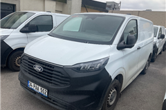 2 - 2025 Ford Transit Custom 2.0 Ecoblue Upgrade Trend 