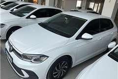 57 - 2022 Volkswagen Polo 1.0 TSI Life 