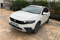 32 - 2024 Fiat Egea Cross 1.6 Multijet Urban 
