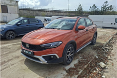 32 - 2024 Fiat Egea Cross 1.6 Multijet Urban 