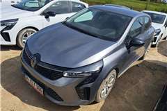 11 - 2024 Renault Clio 1.0 TCe Equilibre 