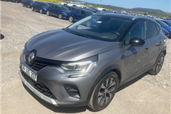 37 - 2023 Renault Captur 1.3