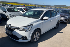 62 - 2023 Renault Taliant 1.0 T Joy 