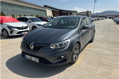 9 - 2022 Renault Megane 1.5 Blue DCI Touch 