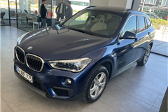 13 - 2017 BMW X1 18i sDrive Prestige 