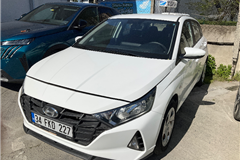 27 - 2021 Hyundai i20 1.4 MPI Jump 