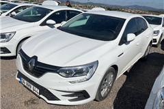 67 - 2023 Renault Megane 1.3 TCe Joy 