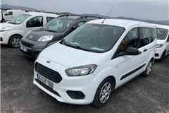 10 - 2023 Ford Tourneo Courier 1.5 TDCi Journey Trend 