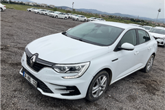 1 - 2023 Renault Megane 1.3 TCe Joy 