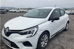 4 - 2023 Renault Clio 1.0 TCe Joy 