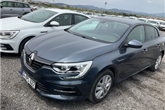 10 - 2024 Renault Megane 1.3 TCe Joy Comfort 