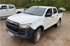 34 - 2022 Isuzu 