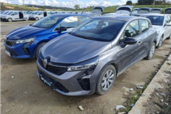 27 - 2024 Renault Clio 1.0 TCe Equilibre 