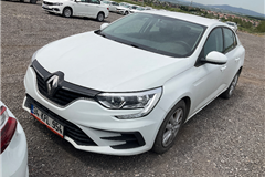 34 - 2024 Renault Megane 1.3 TCe Joy 