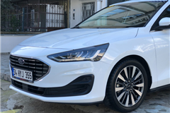 33 - 2023 Ford Focus 1.5 TDCi Titanium Stil 