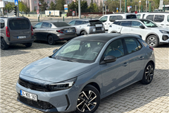 30 - 2025 Opel Corsa 1.2 T GS