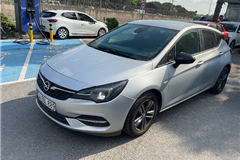 11 - 2021 Opel Astra 1.4 Edition 