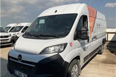 1 - 2024 Opel Movano 2.2