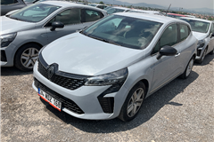 22 - 2025 Renault Clio 1.0 TCe EVOLUTION  