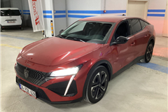 7 - 2025 Peugeot 408 1.2 PURETECH ALLURE 