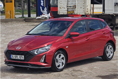 82 - 2024 Hyundai i20 1.4 MPI Jump 
