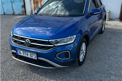 143 - 2022 Volkswagen T-Roc 1.5 TSI Life 
