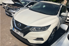 10 - 2020 Nissan Qashqai 1.3 DIG-T Visia 