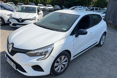 8 - 2022 Renault Clio 1.0 TCe Joy 