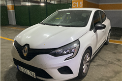 6 - 2023 Renault Clio 1.0 TCe Joy 