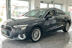 100 - 2021 Audi A3 A3 Sedan 35 TFSI Advanced 
