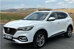 1 - 2022 MG EHS 1.5 Hybrid Luxury Plug-in