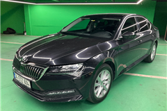 17 - 2021 Skoda Superb 1.5 TSI Elite 