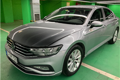 13 - 2021 Volkswagen Passat 1.5 TSI Business 