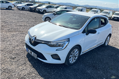 49 - 2023 Renault Clio 1.0 TCe Touch ÇELİK