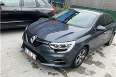 10 - 2023 Renault Megane 1.3 TCe Touch 