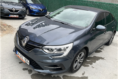 79 - 2023 Renault Megane 1.3 TCe Touch 